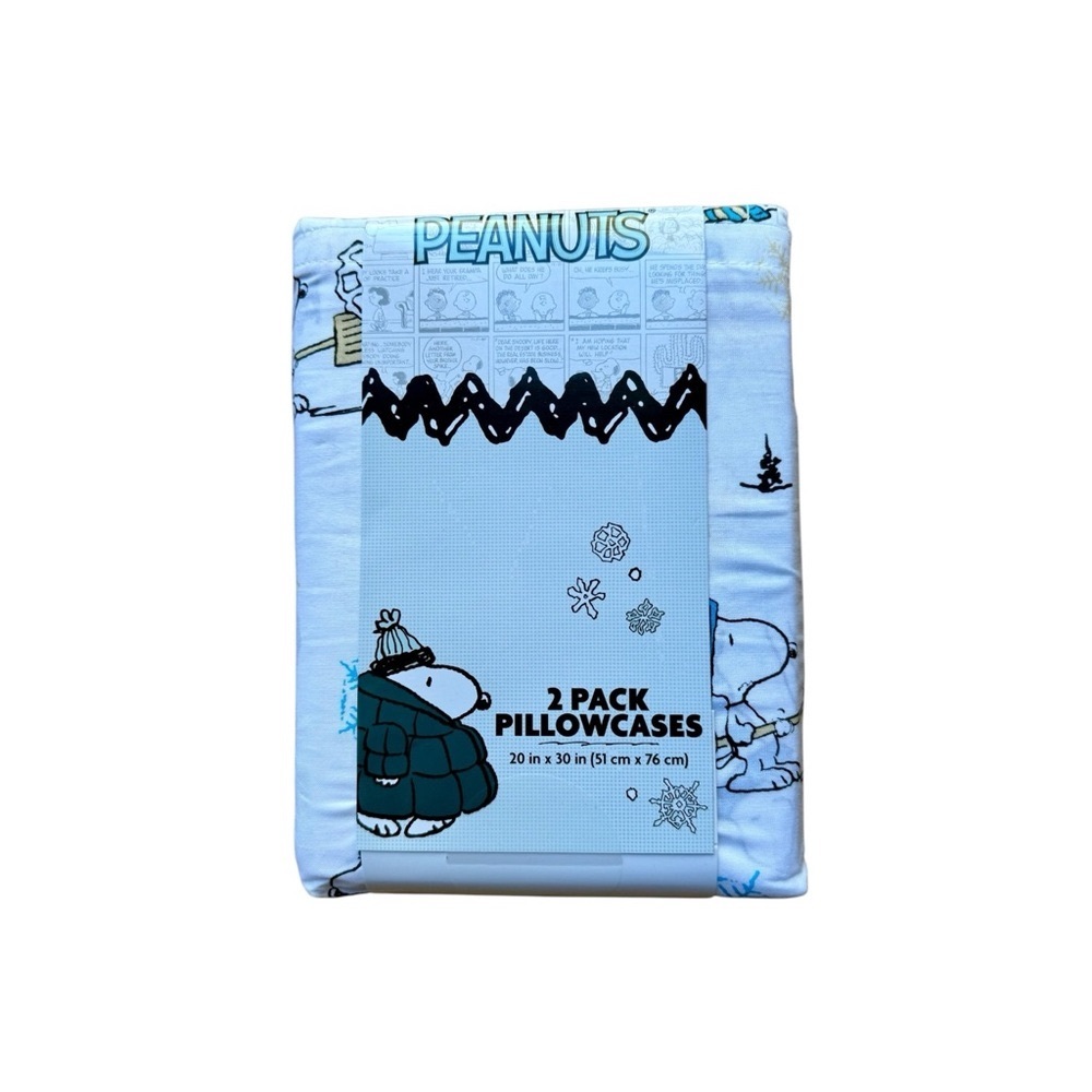 Peanuts Puffer Jacket Snoopy Winter Christmas Pillowcases – Set of 2 Brand New